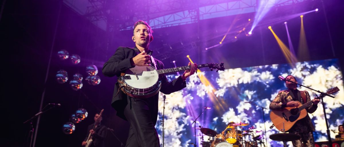 Parking The Avett Brothers