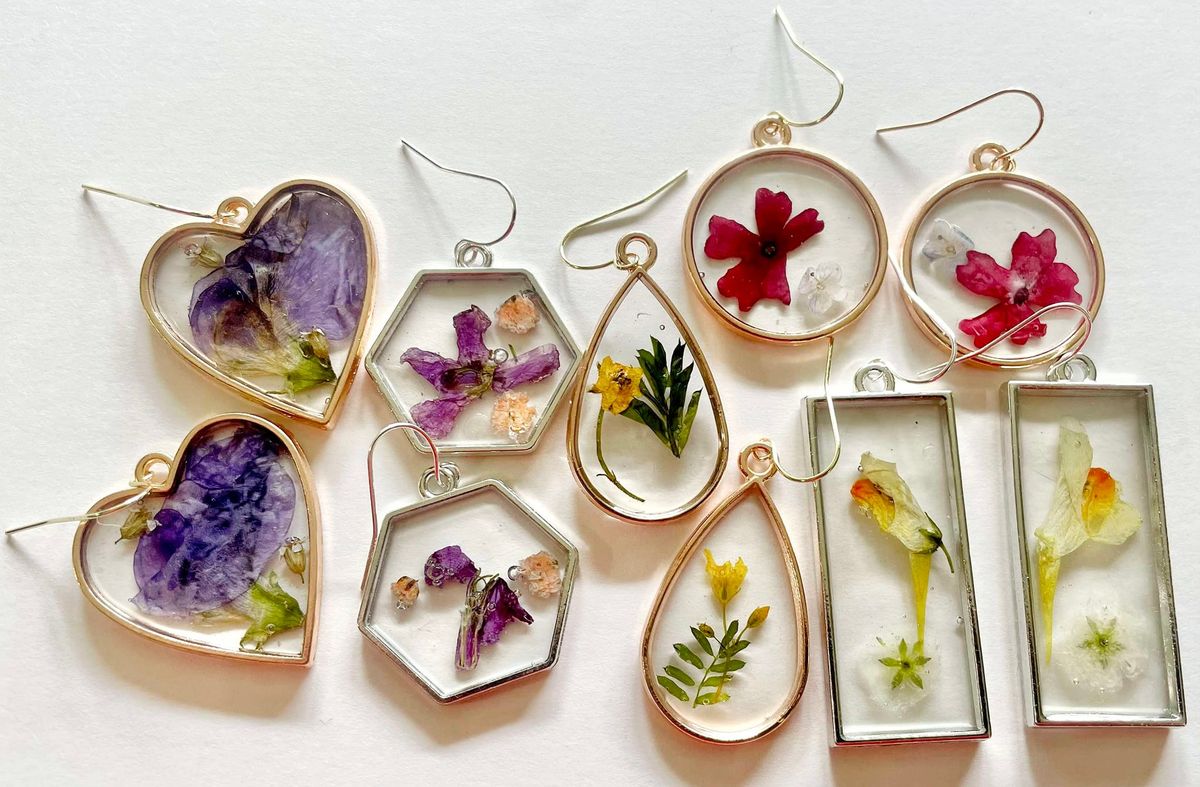 \ud83c\udf38 Pressed Flower Resin Earrings & Necklace Class 10\/13 3pm