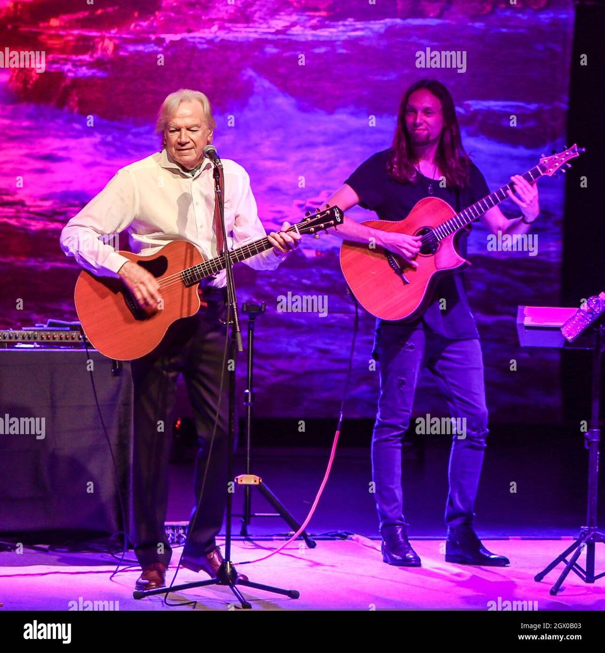 Justin Hayward with Mike Dawes