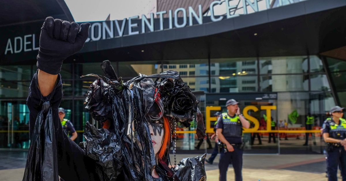 Protest the Pipeline & Gas Conference: Don\u2019t frack-up the NT! (SA action)