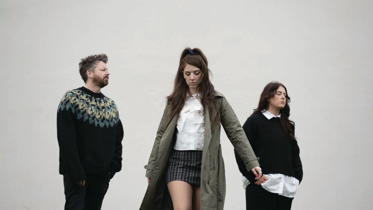 EEVAH | Manchester, YES (Pink Room)