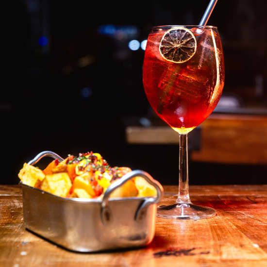 Tardes de Alquimia: \u00a1Bravas y Spritz!