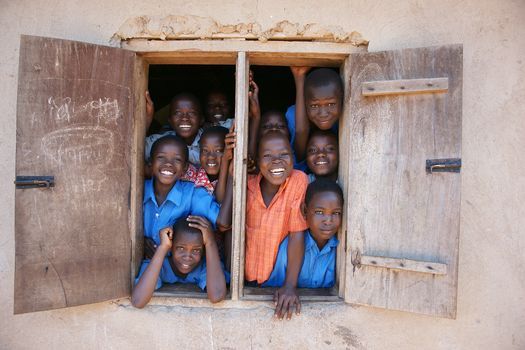 CHARITY YOGA CLASS FOR SCHOOL IN KENYA