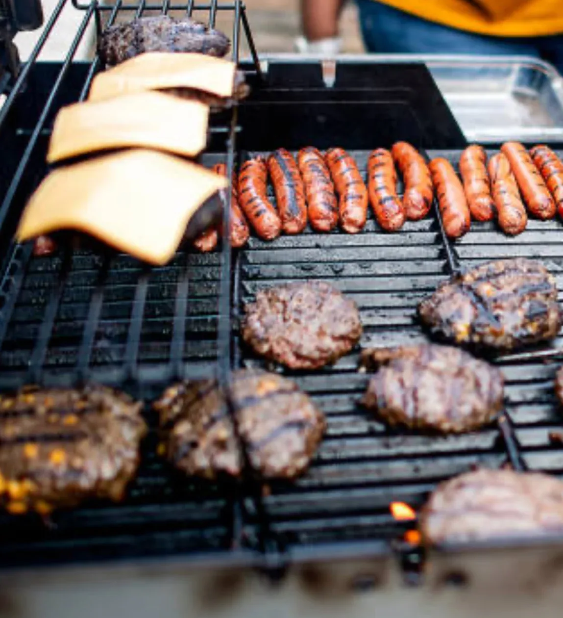 House warming BBQ Potluck for Christina & Debbie in Henderson Lets Eat & Enjoy.
