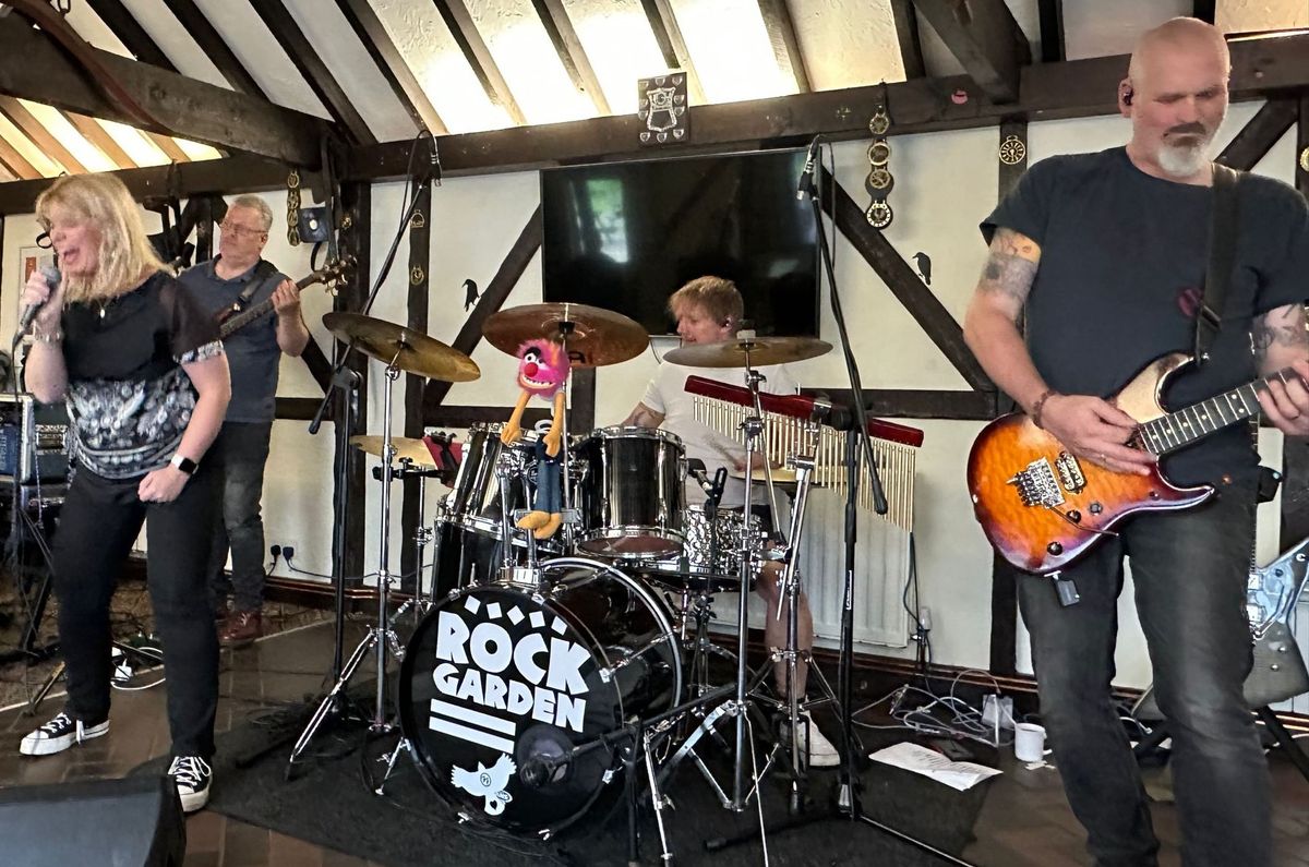 Rock Garden does NYE at The Three Horseshoes