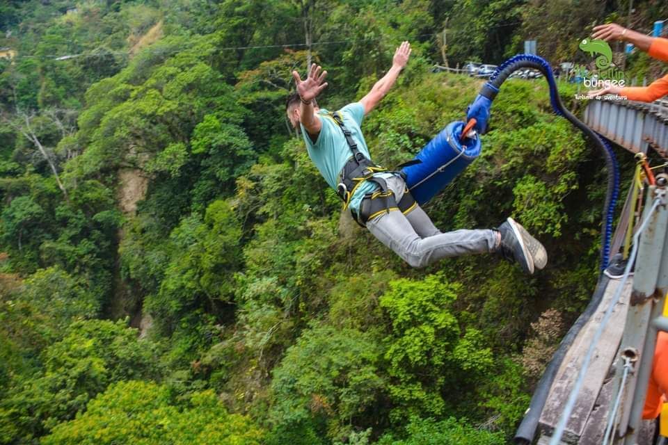 Bungee Jumping En Amag\u00e1