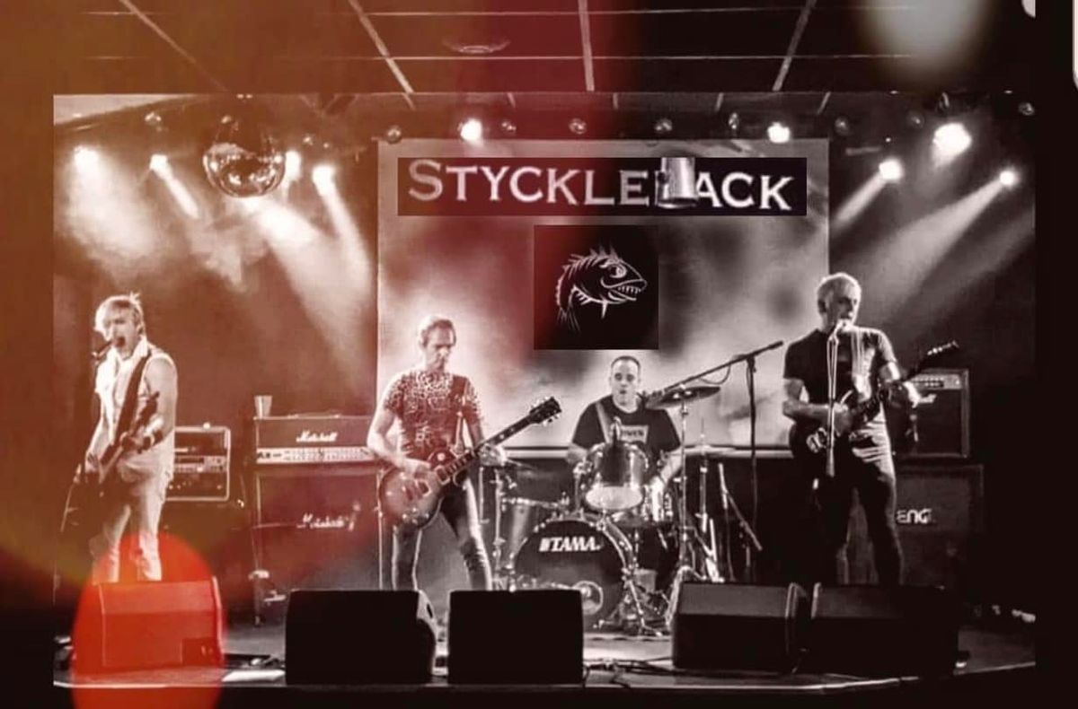 Styckleback Live 