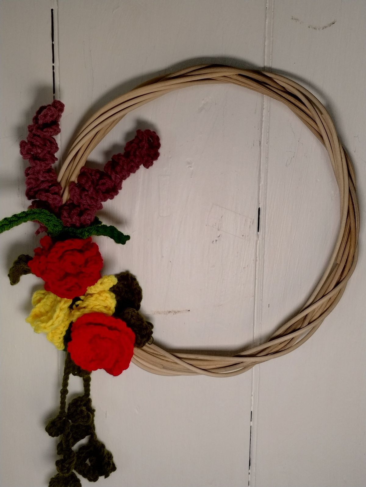 Make a Crochet Spring Flower Wreath at NLP