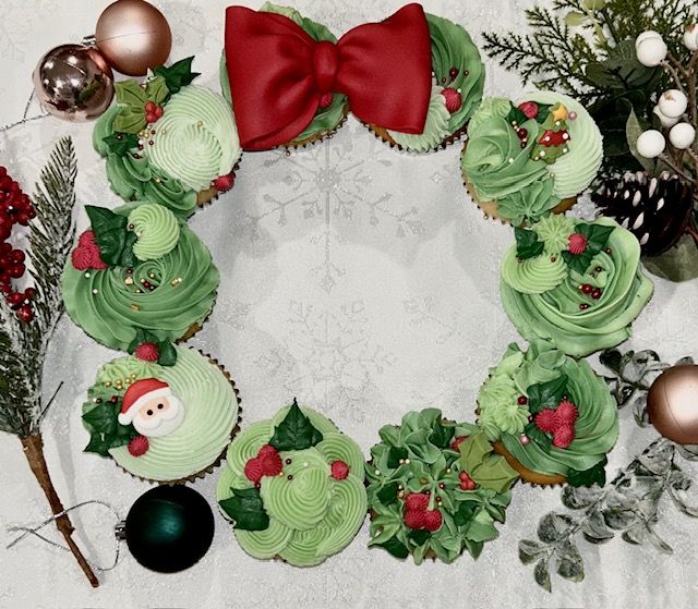 Kids Class: Buttercream Cupcakes (Wreath)