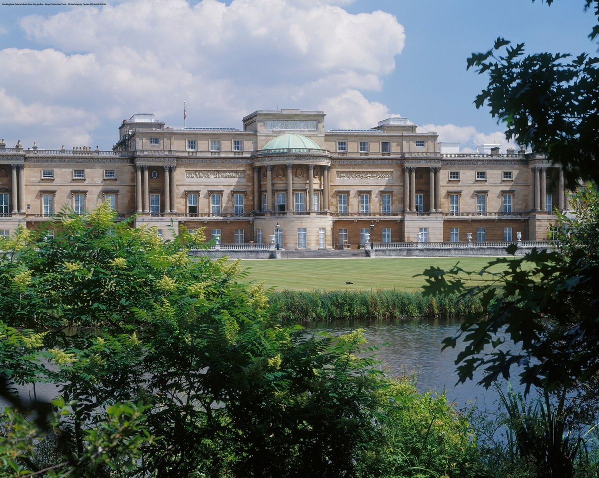 Buckingham Palace - Mews & Staterooms