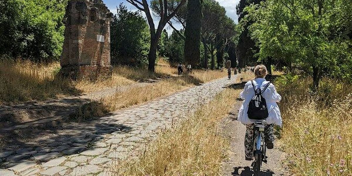 Pedalando nella storia: Appia Antica e Valle della Caffarella