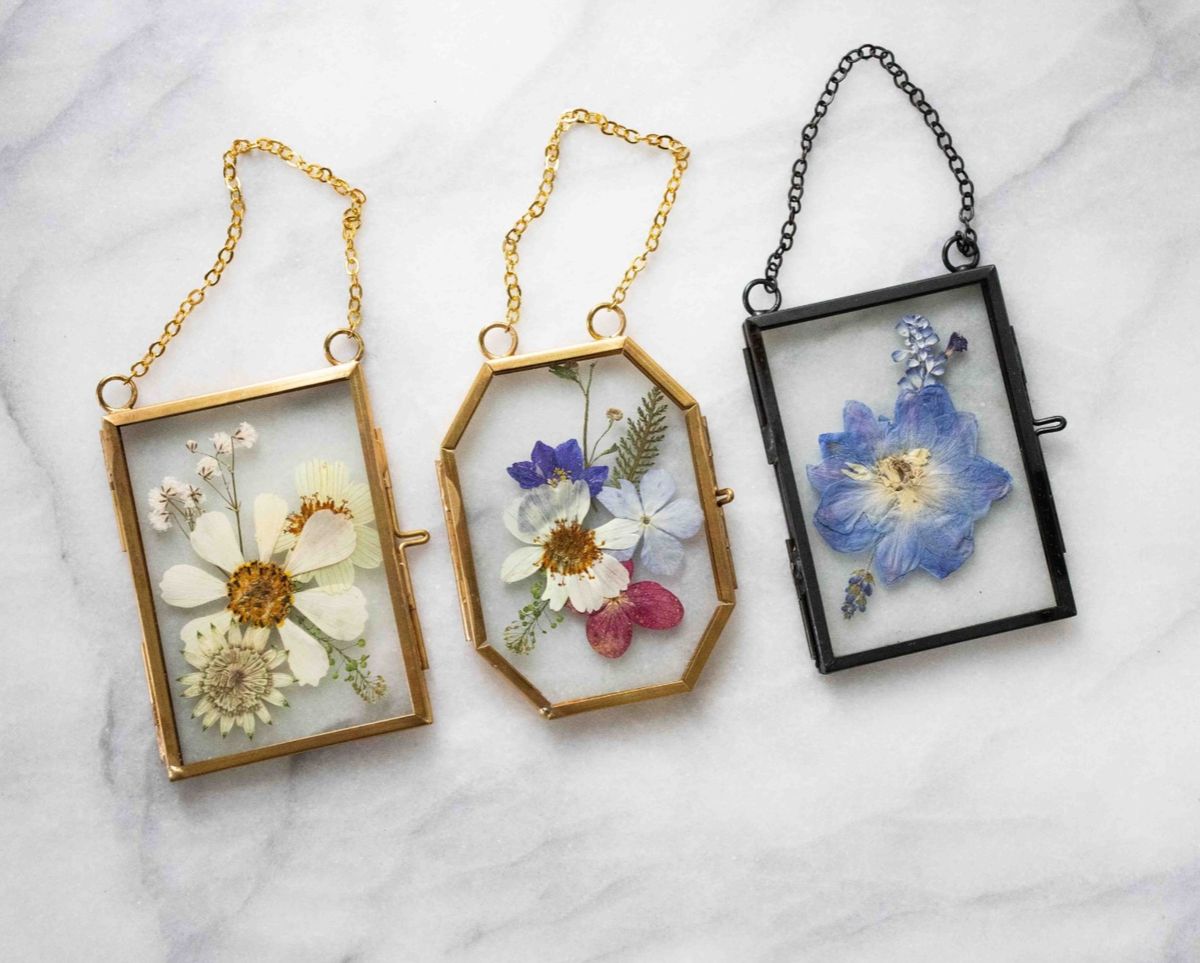 WORKSHOP: Pressed Flower Ornament