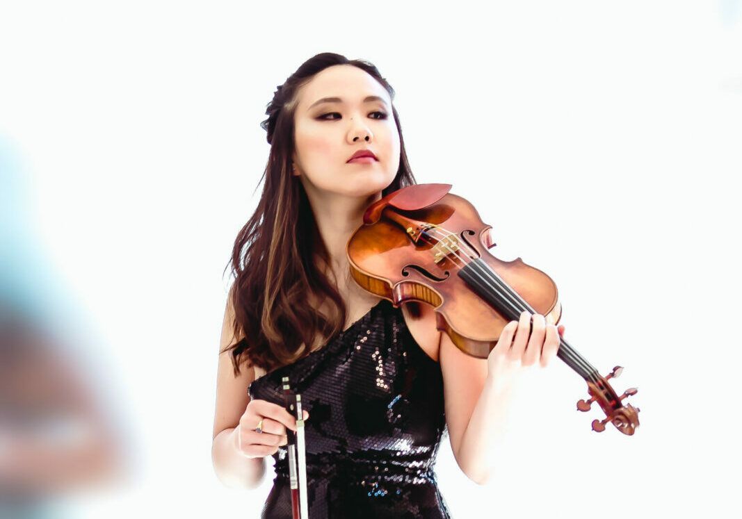 Vancouver Symphony Orchestra: David Danzmayr - Saint-Saens' Third Violin Concerto