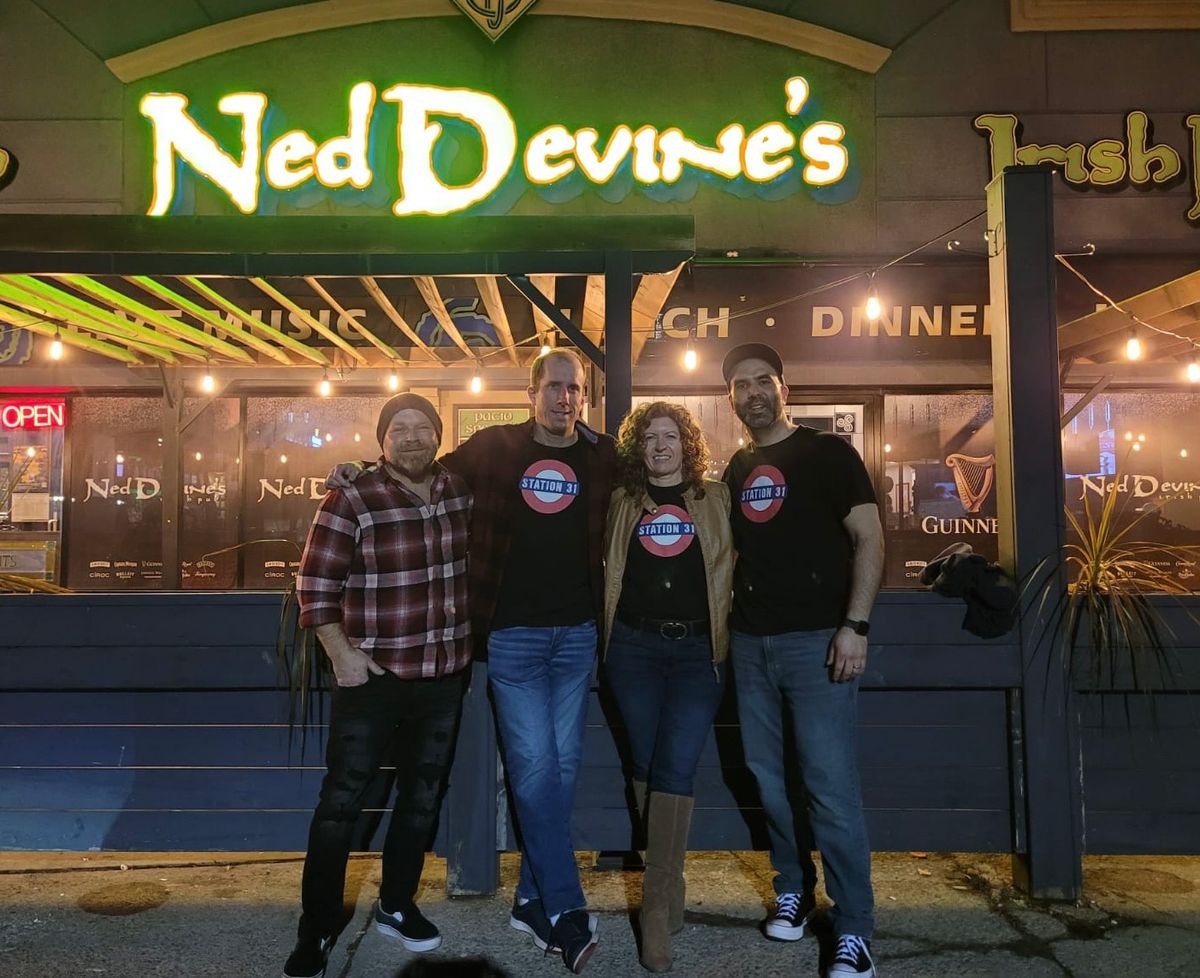 Ned Devine\u2019s Irish Pub