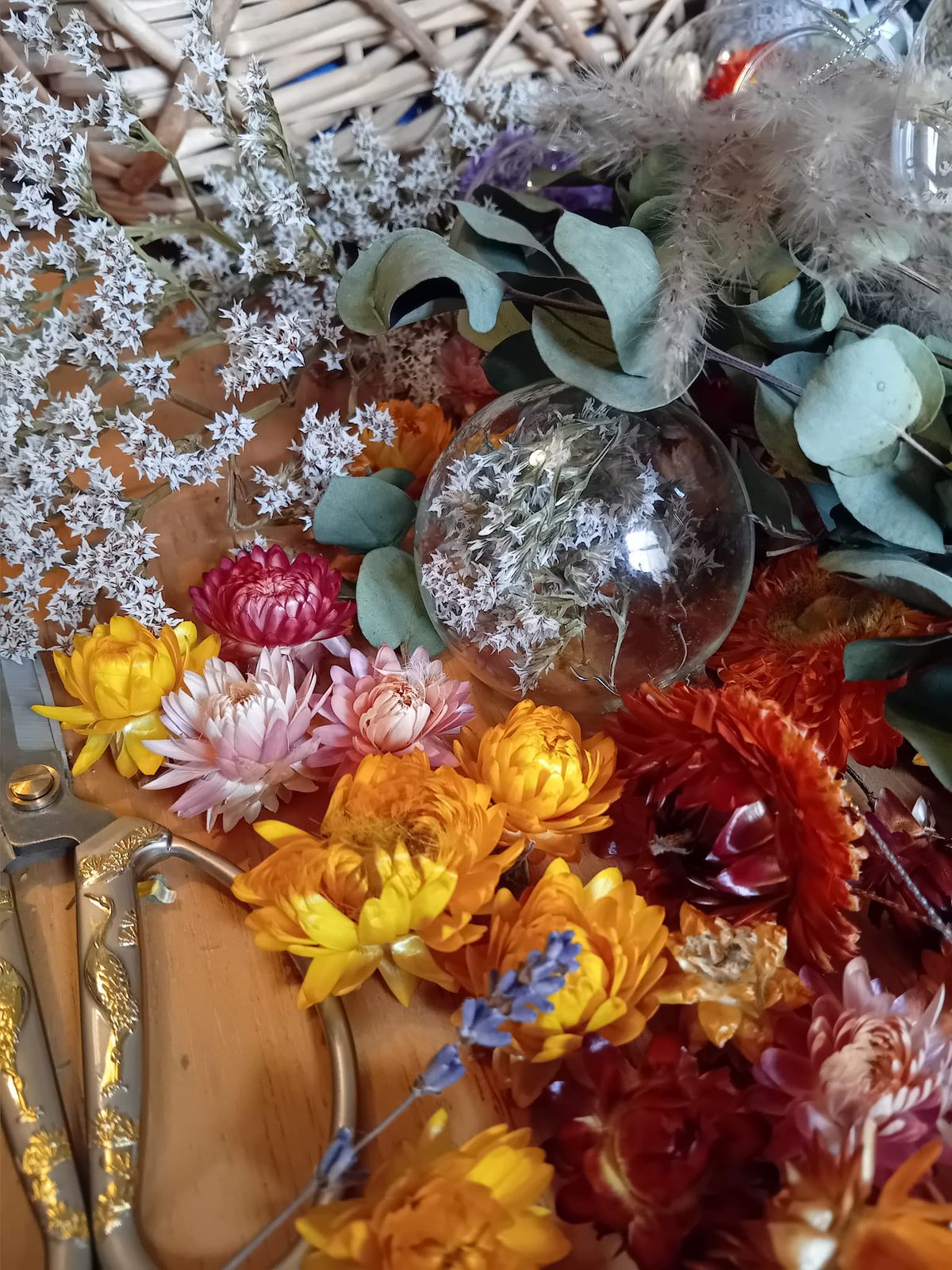 Christmas Flower Bauble Workshop with Anna from Branch & Brush Studios