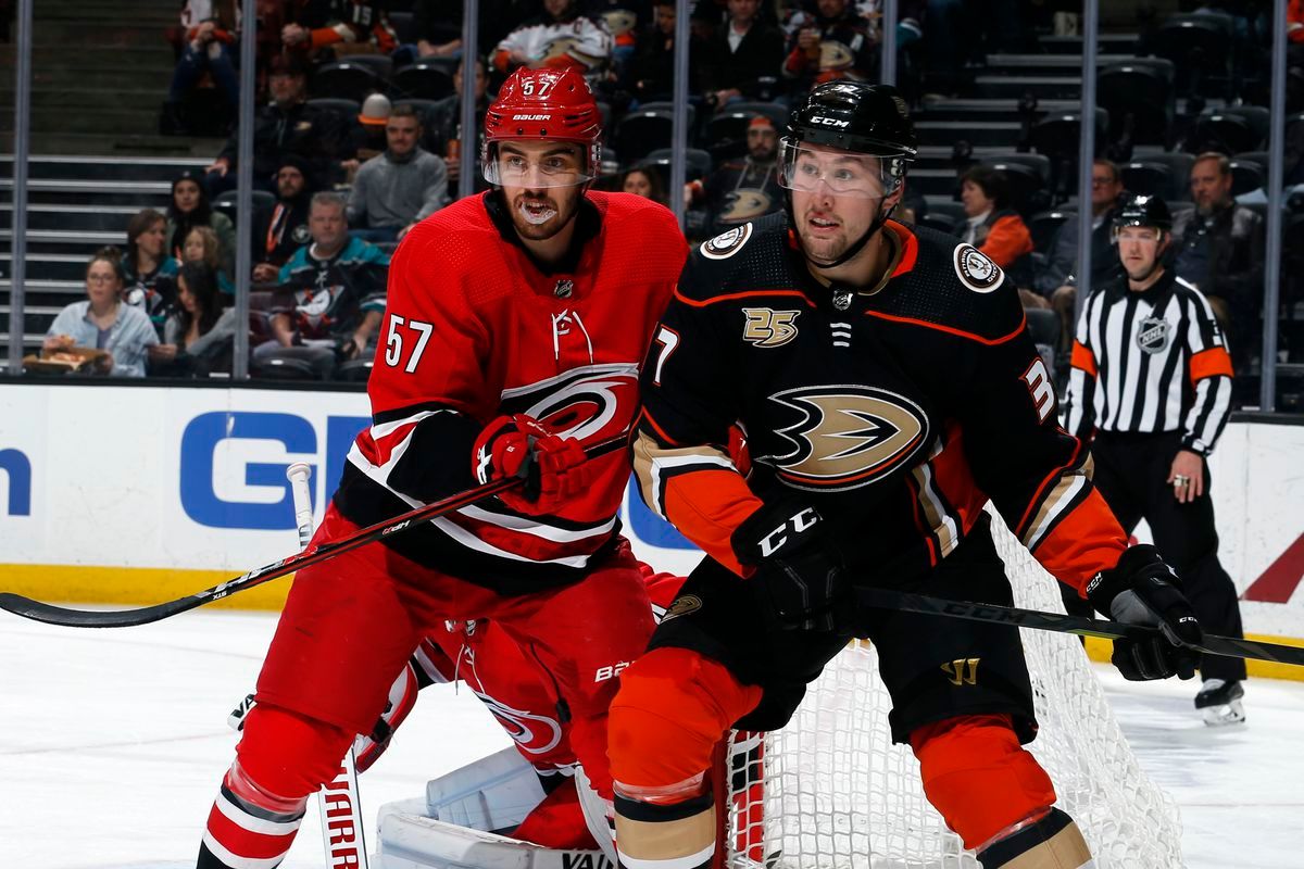 Carolina Hurricanes at Anaheim Ducks