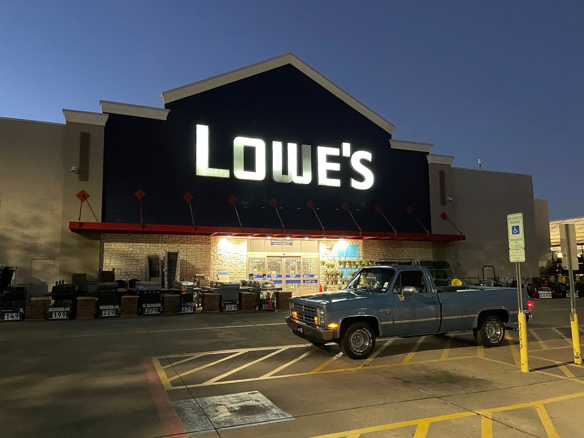 Lowe\u2019s Granbury Spring Car Show 