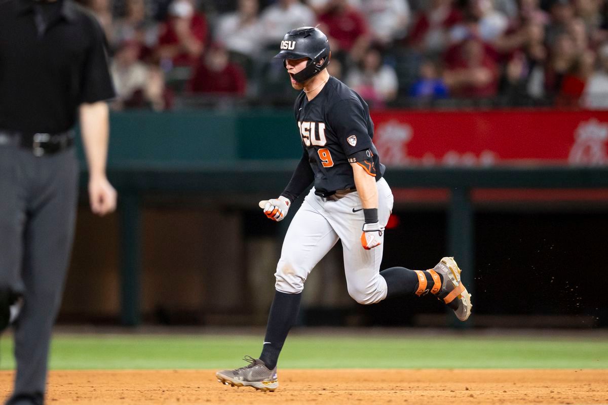 Oregon State Beavers vs. Santa Clara Broncos (DH)