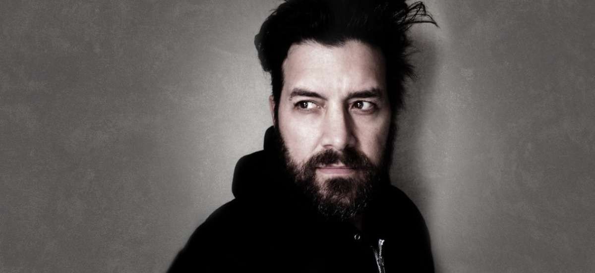 Bob Schneider at John T. Floore Country Store 