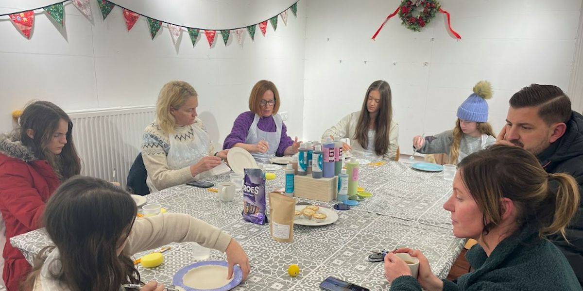 Pottery Painting Workshop: Christmas Plate