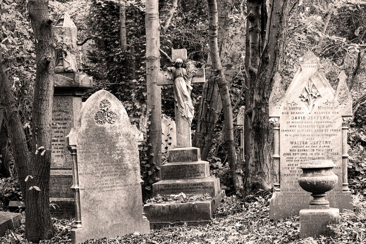 London Vampires at Nunhead Cemetery Open Day