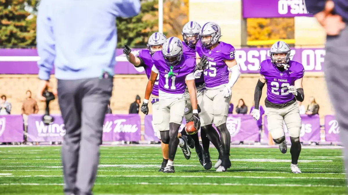 St. Thomas Tommies at Drake Bulldogs Football