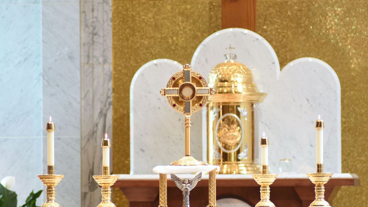 Eucharistic Adoration | Every Tuesday at Nativity in Burke