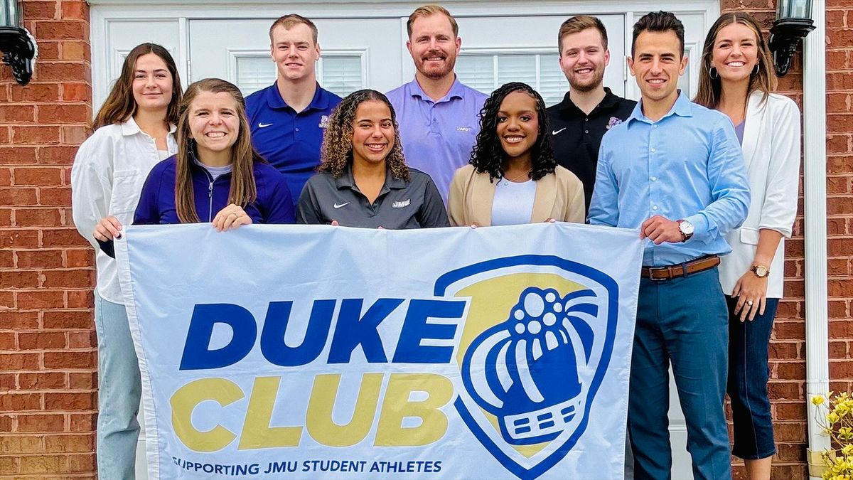 Parking Villanova Wildcats at James Madison Dukes Womens Basketball