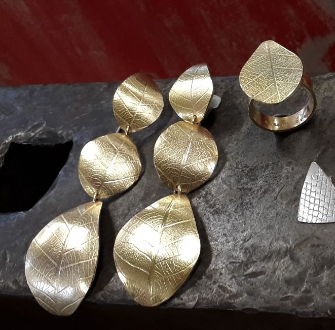 Xmas Gifts: Textured Pendants & Earrings on the K\u0101piti Coast