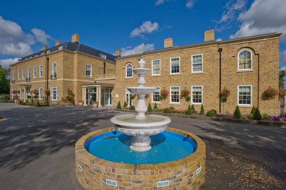 Orsett Hall Hotel Antique Fair, Essex