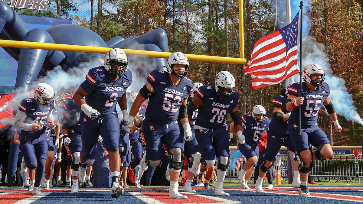 Holy Cross Crusaders at Richmond Spiders Football