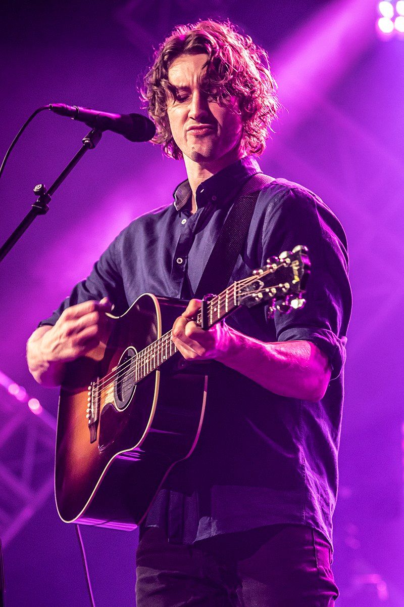 Dean Lewis