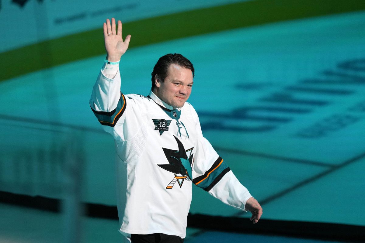 Chicago Blackhawks at San Jose Sharks at SAP Center