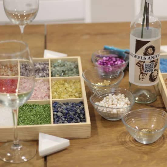 Taller de Joyas y Vino Ilimitado - Barcelona