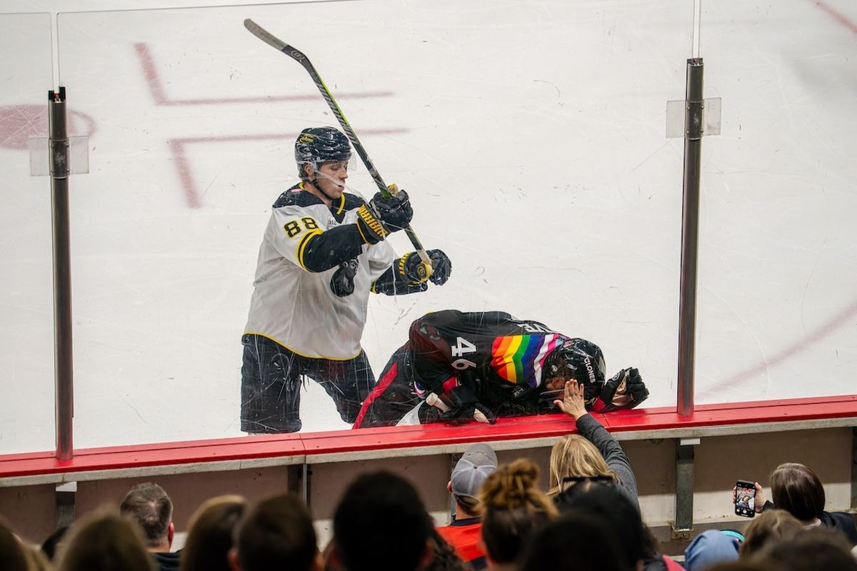 Iowa Heartlanders at Cincinnati Cyclones