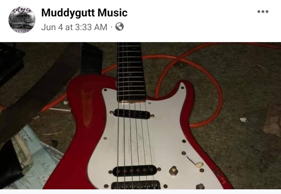 Muddy Gutt Blues at Gasper Brewing Co., Gasper Brewing Co., Bowling