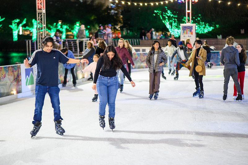 Cheap Skate Mondays at Green Mountain Energy Ice